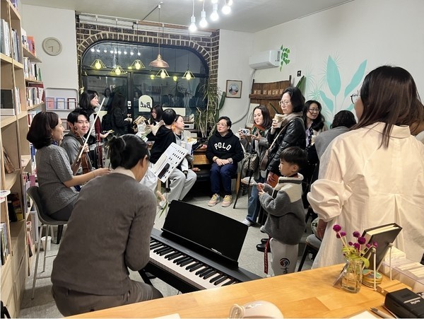 <손다영 컬럼>  만남으로...